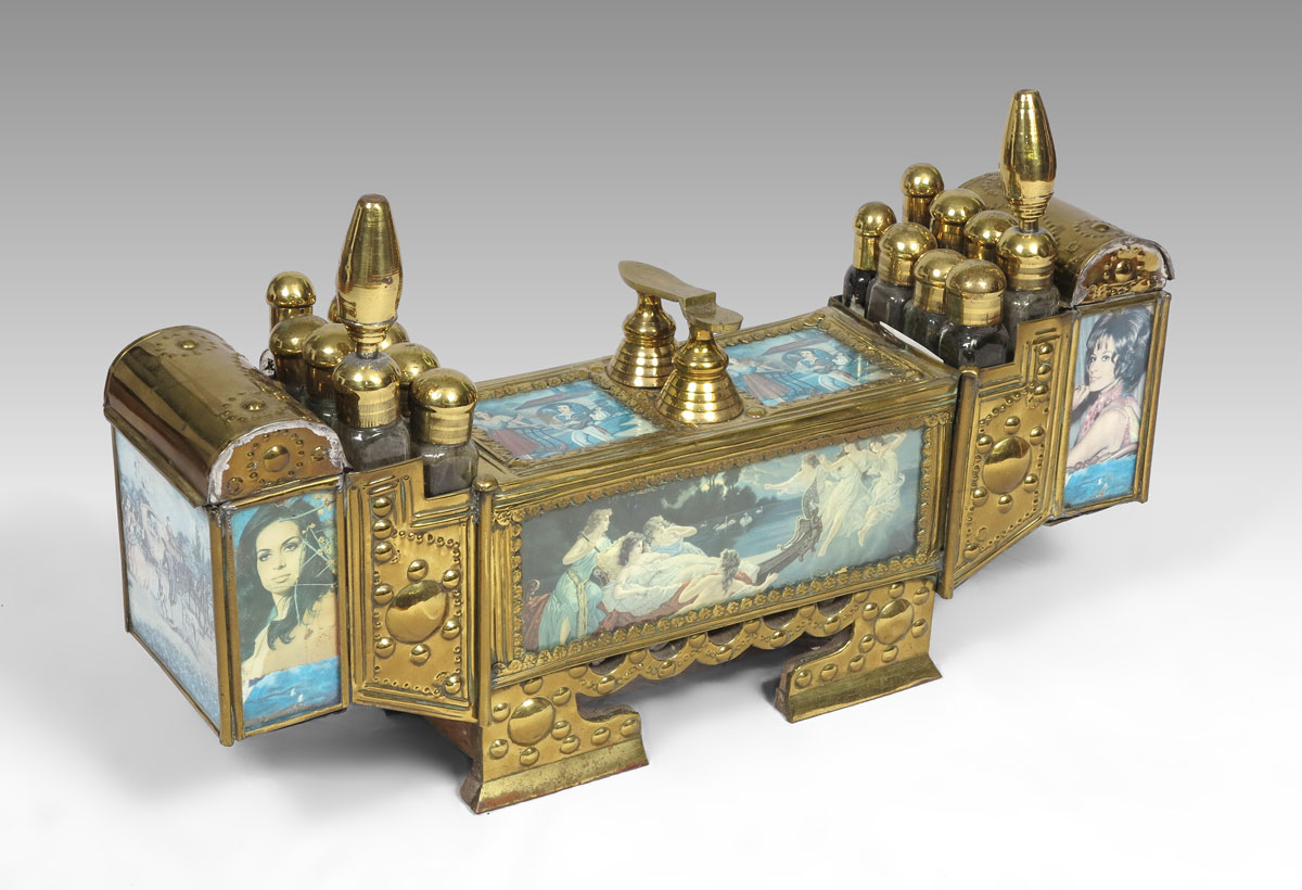 BRASS SHOESHINE OR VALET KIT: