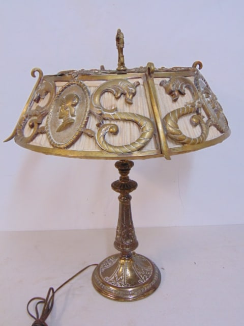 BRASS TABLE LAMP WITH BRASS & LINEN
