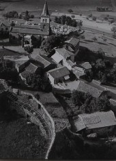 BRASSAI (1899-1984): VILLAGE O