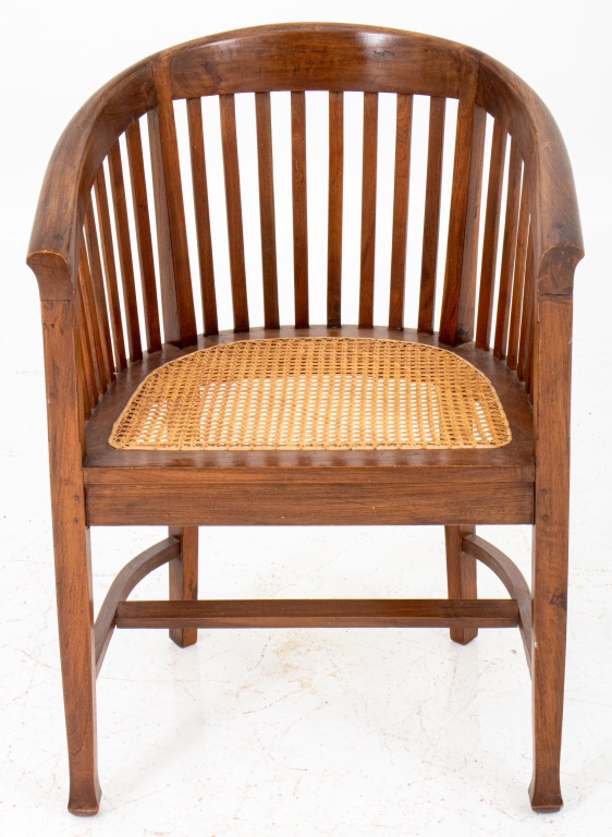 BRITISH ARTS AND CRAFTS STYLE