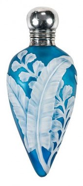 BRITISH CAMEO GLASS LAYDOWN SC