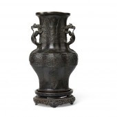 BRONZE ARCHAISTIC TWO-HANDLED