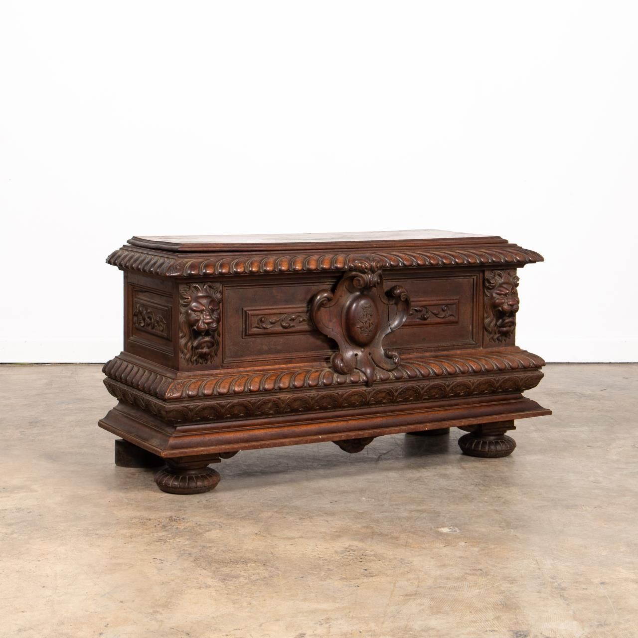 BRONZE BAROQUE STYLE 13-LIGHT