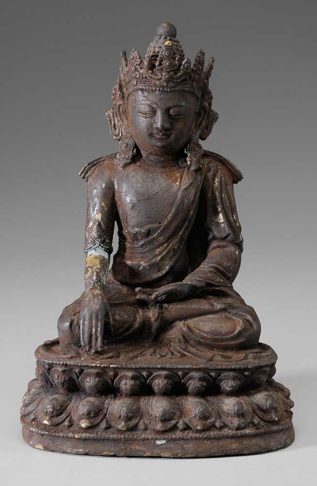 Bronze Buddha Chinese, performing