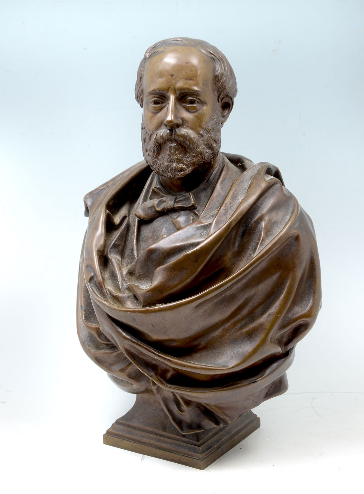 BRONZE BUST OF A SCHOLARLY