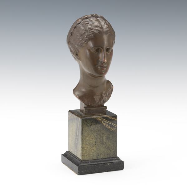 BRONZE BUST OF AN ANCIENT BEAUTY
