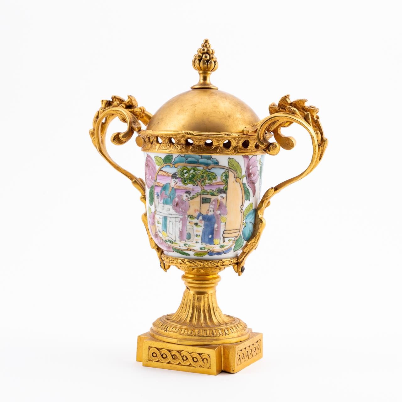 BRONZE DORE MOUNTED CHINESE