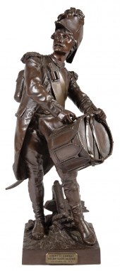 BRONZE FIGURAL GROUP OF SOLDIE