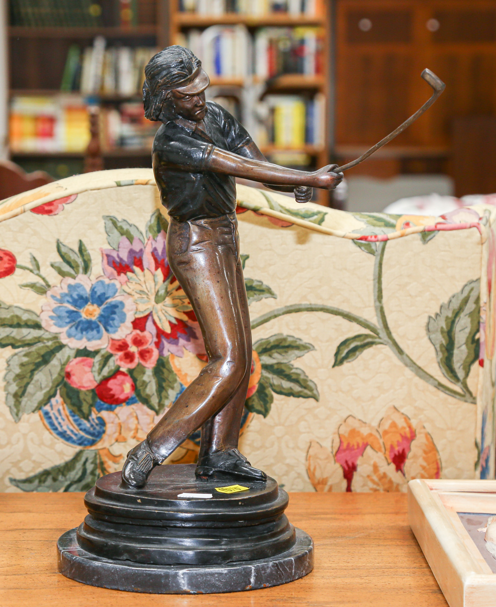BRONZE FIGURE OF A FEMALE GOLFER 16