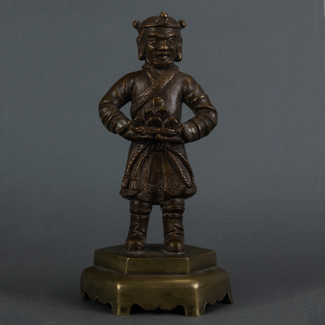 BRONZE FIGURE OF A FOREIGNER Bronze
