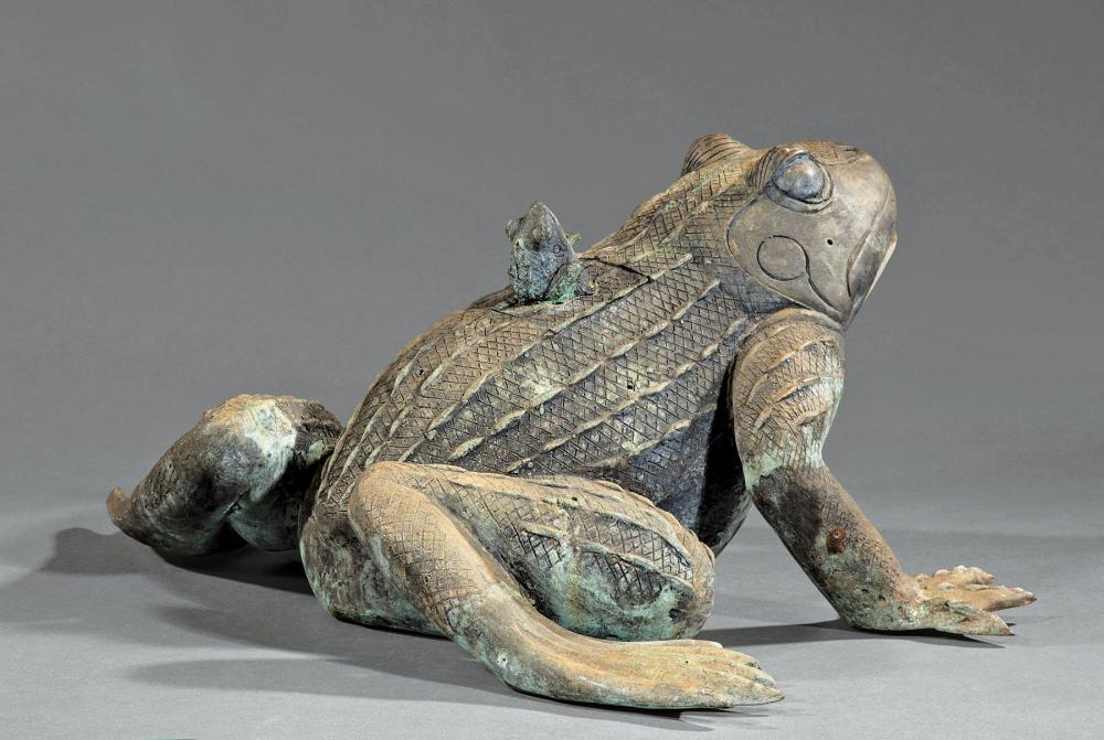 BRONZE FIGURE OF A FROGBronze