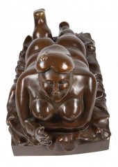 BRONZE FIGURE OF "MUJER FUMAND