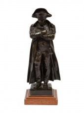 BRONZE FIGURE OF NAPOLEONBronz