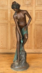 BRONZE GARDEN STATUE OF NUDE F