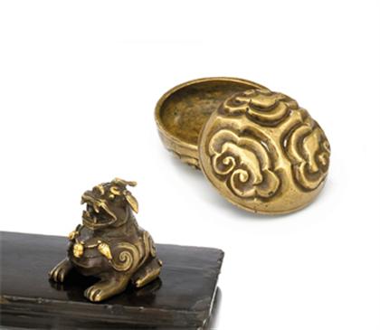Bronze 'guri-style' box and cover