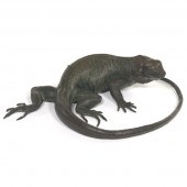 BRONZE IGUANA SCULPTURE, IN TH