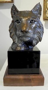 BRONZE SCULPTURE OF A BOBCAT O