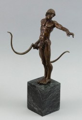 BRONZE SCULPTURE OF A GREEK AR