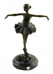BRONZE SCULPTURE OF A YOUNG BA