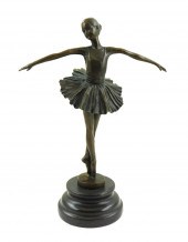 BRONZE SCULPTURE OF A YOUNG BA