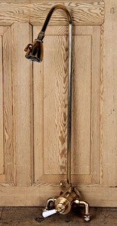 BRONZE SHOWER FIXTURE HAVING P