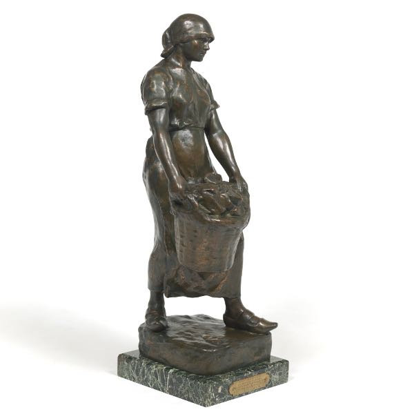 BRONZE STATUE OF AN OYSTER GATHERER