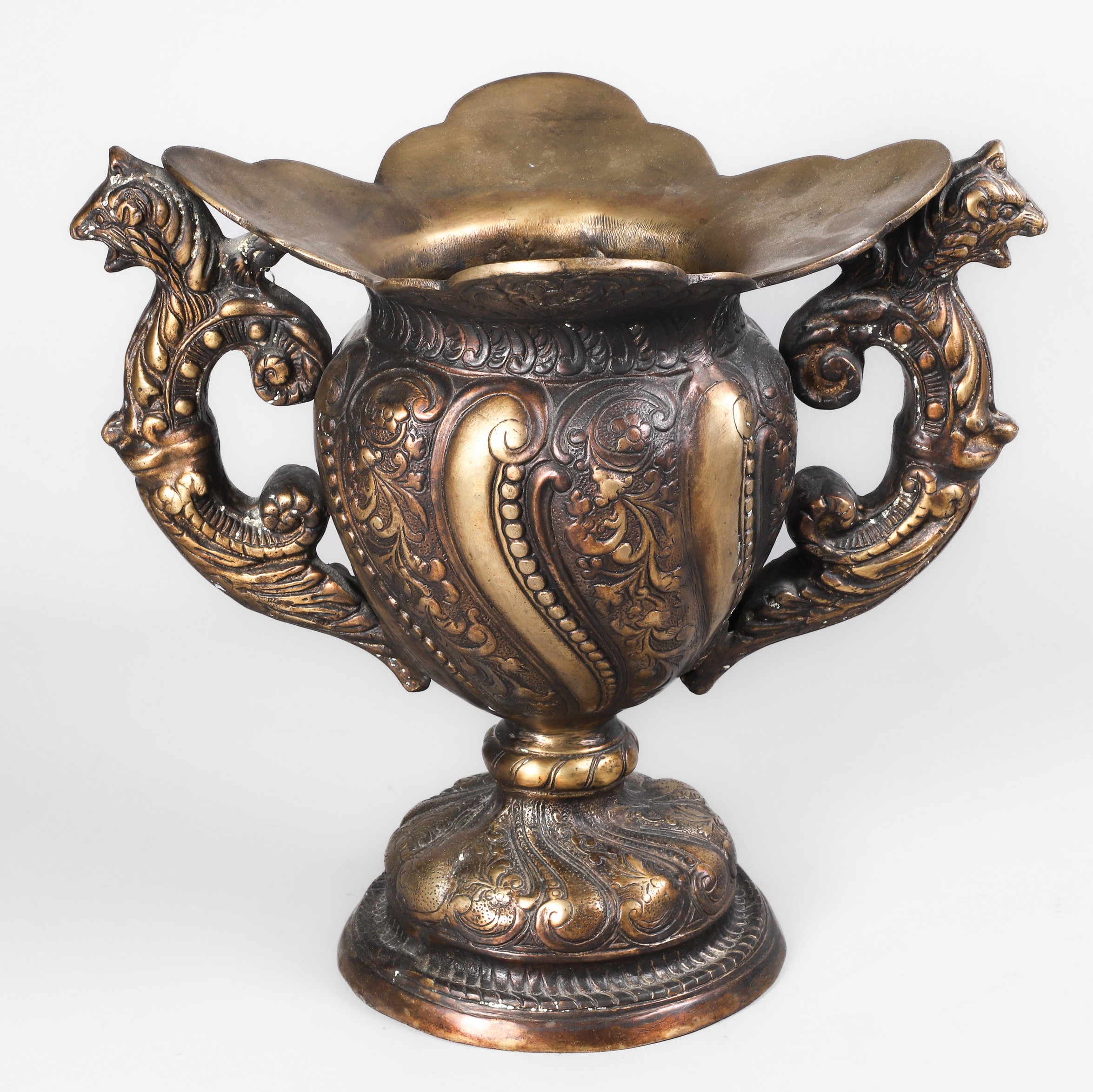 Bronze urn with elaborate dragon