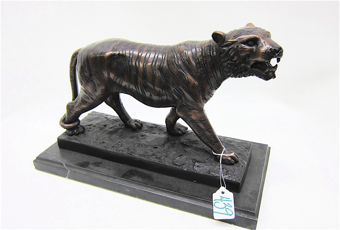 BRONZE WILDLIFE SCULPTURE a