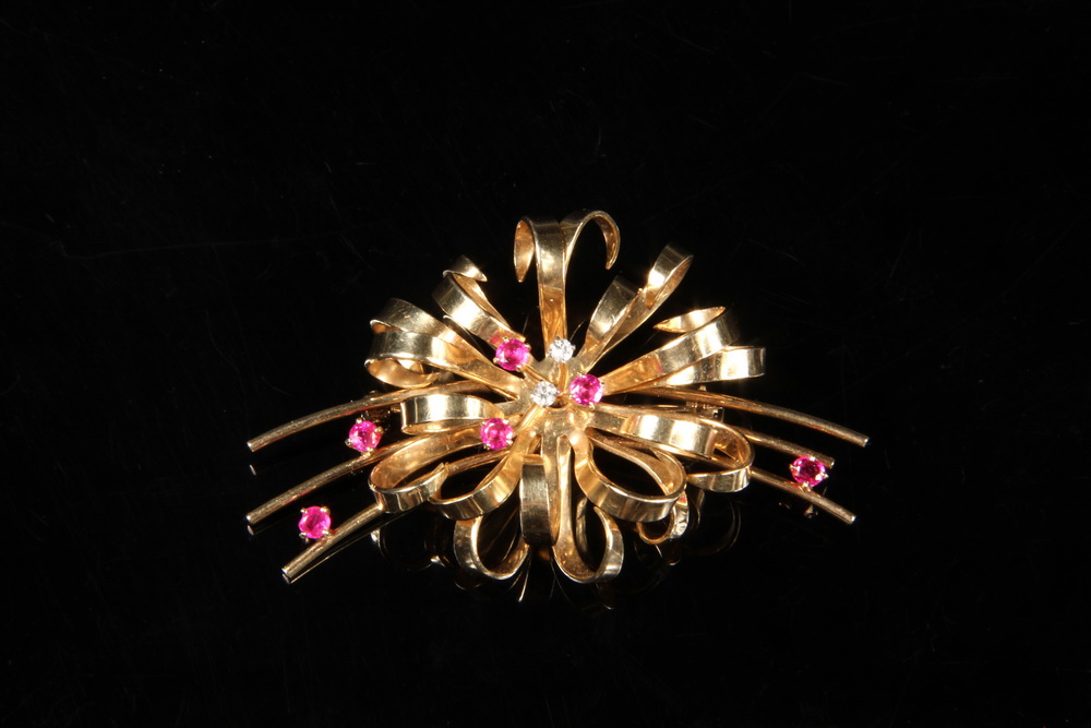 BROOCH - Vintage Retro Form 14K