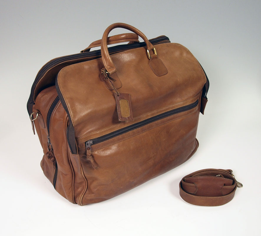 BROOKS BROTHERS LEATHER CARRY ON