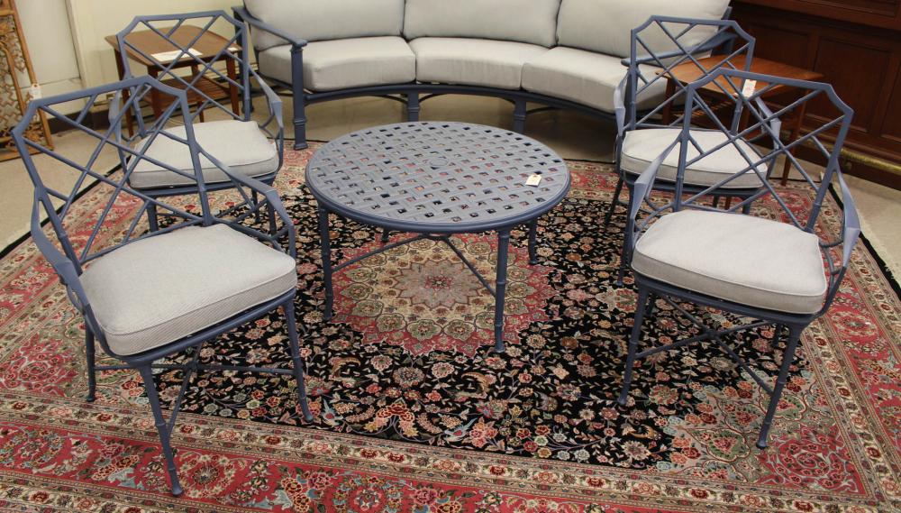 BROWN JORDAN OUTDOOR COFFEE TABLE