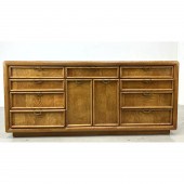 BROYHILL Premier Credenza Side