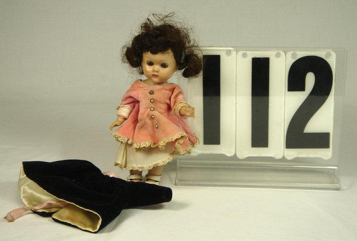 Brunette Vogue Ginny Doll, bend