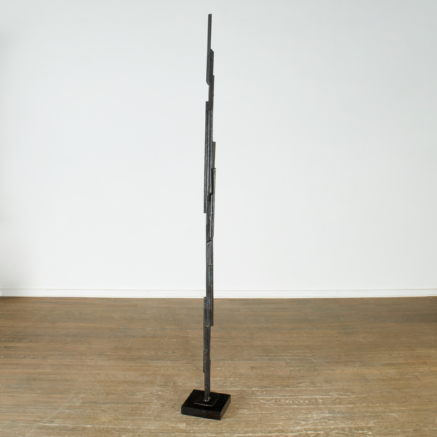 BRUNO ROMEDA, BRONZE FLOOR
