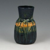 Brush McCoy Majolica Amaryllis