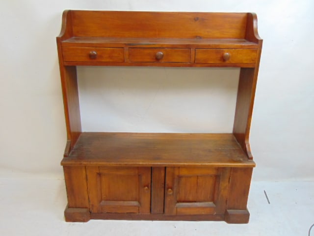 BUCKET SHELF WITH DRAWERS & CABINET