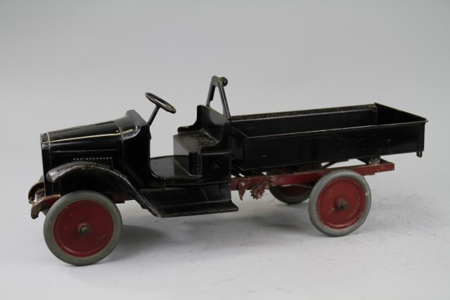 BUDDY 'L' A-FRAME DUMP TRUCK