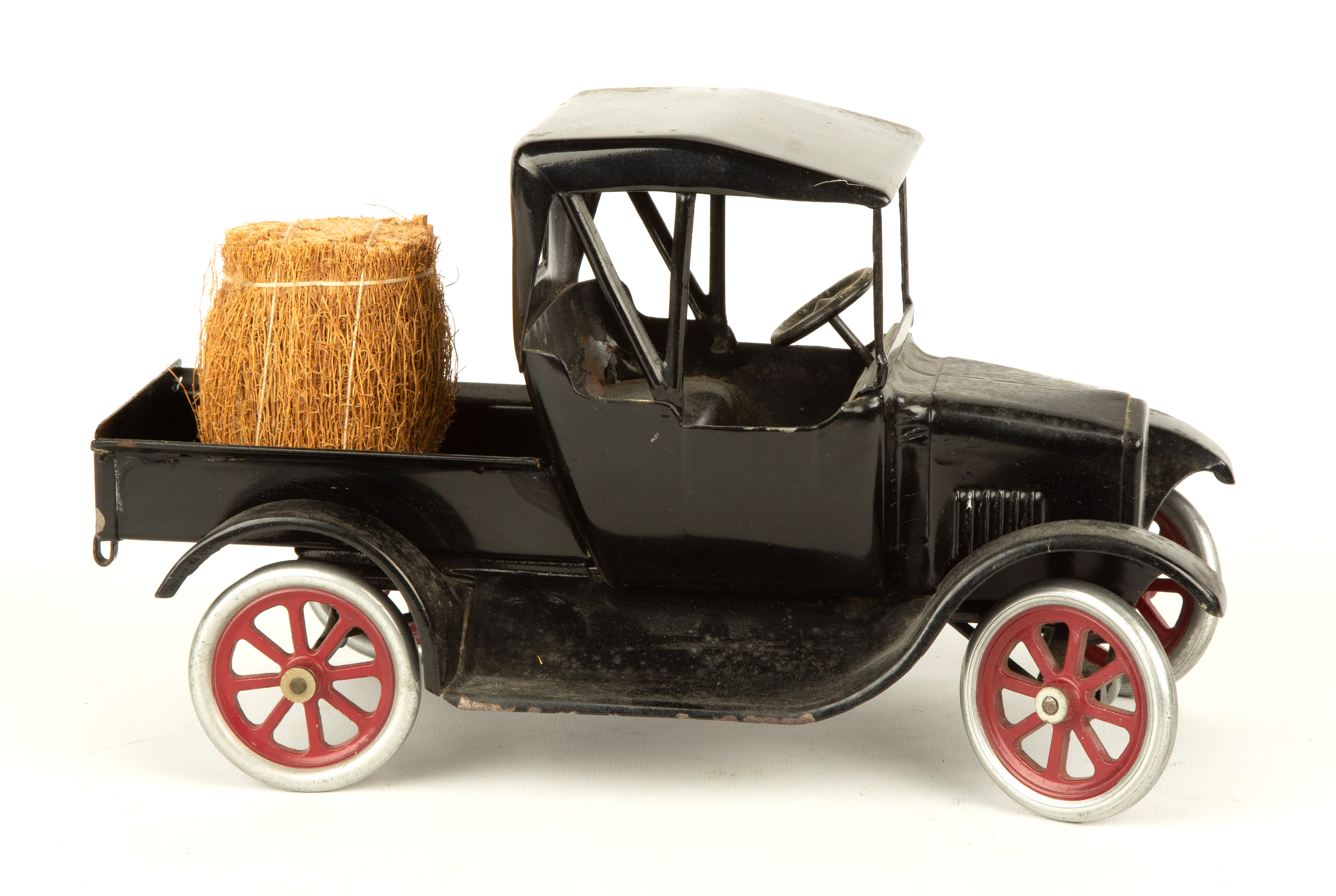 BUDDY L PRESSED STEEL PICKUP