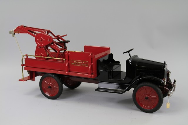 BUDDY 'L' WRECKER Pressed steel