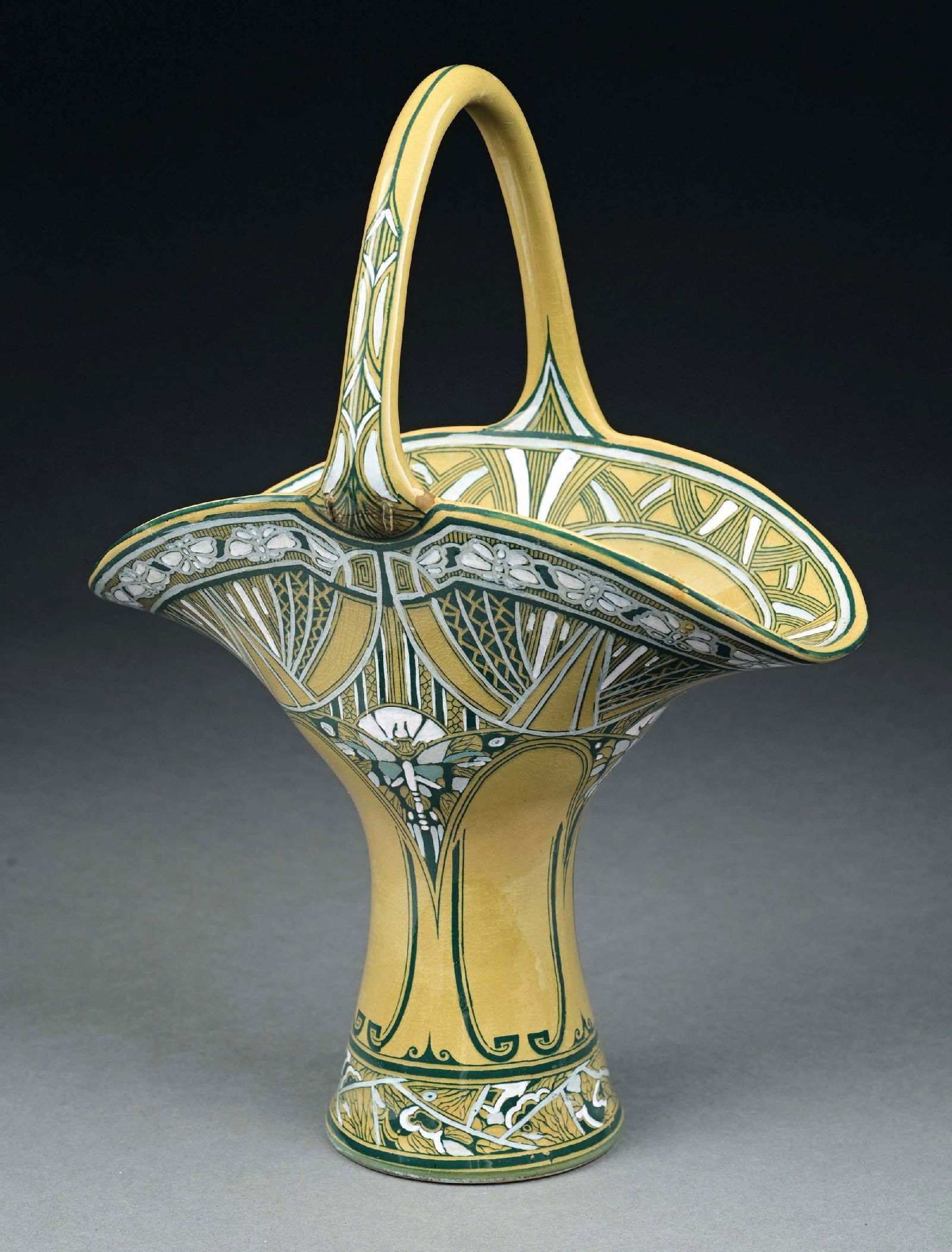 BUFFALO POTTERY EMERALD DELDARE