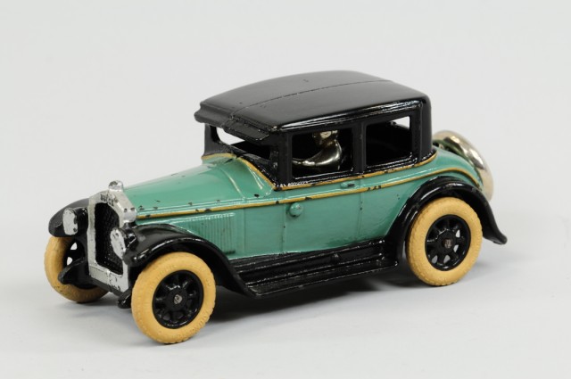 BUICK COUPE Arcade cast iron blue
