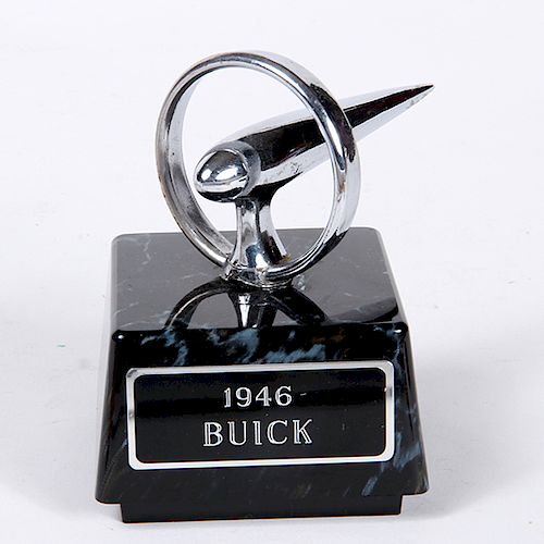 BUICK MASCOT/HOOD ORNAMENT1946- A