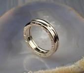 BULGARI EIGHTEEN KARAT WHITE G