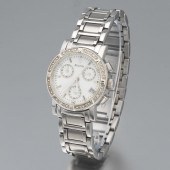 BULOVA LADIES' STAINLESS QUART