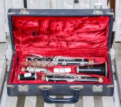 BUNDY SELMER CASED CLARINET .