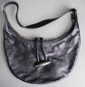 BURBERRY BLACK LEATHER TOGGLE
