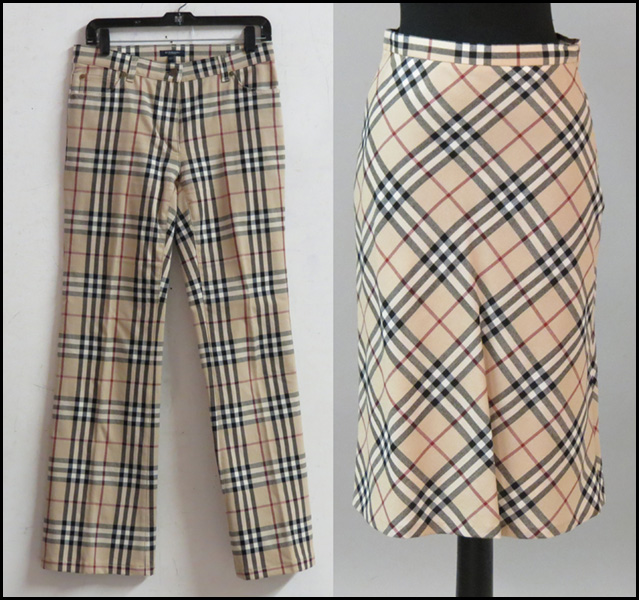 BURBERRY WOOL NOVA CHECK SKIRT.