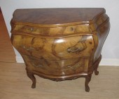 BURL VENEER BOMBE COMMODE: Bur