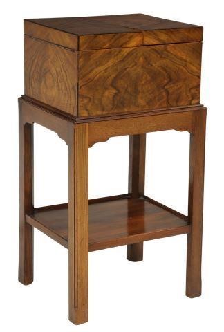 BURLED WALNUT TRAVAILLEUSE BOX ON