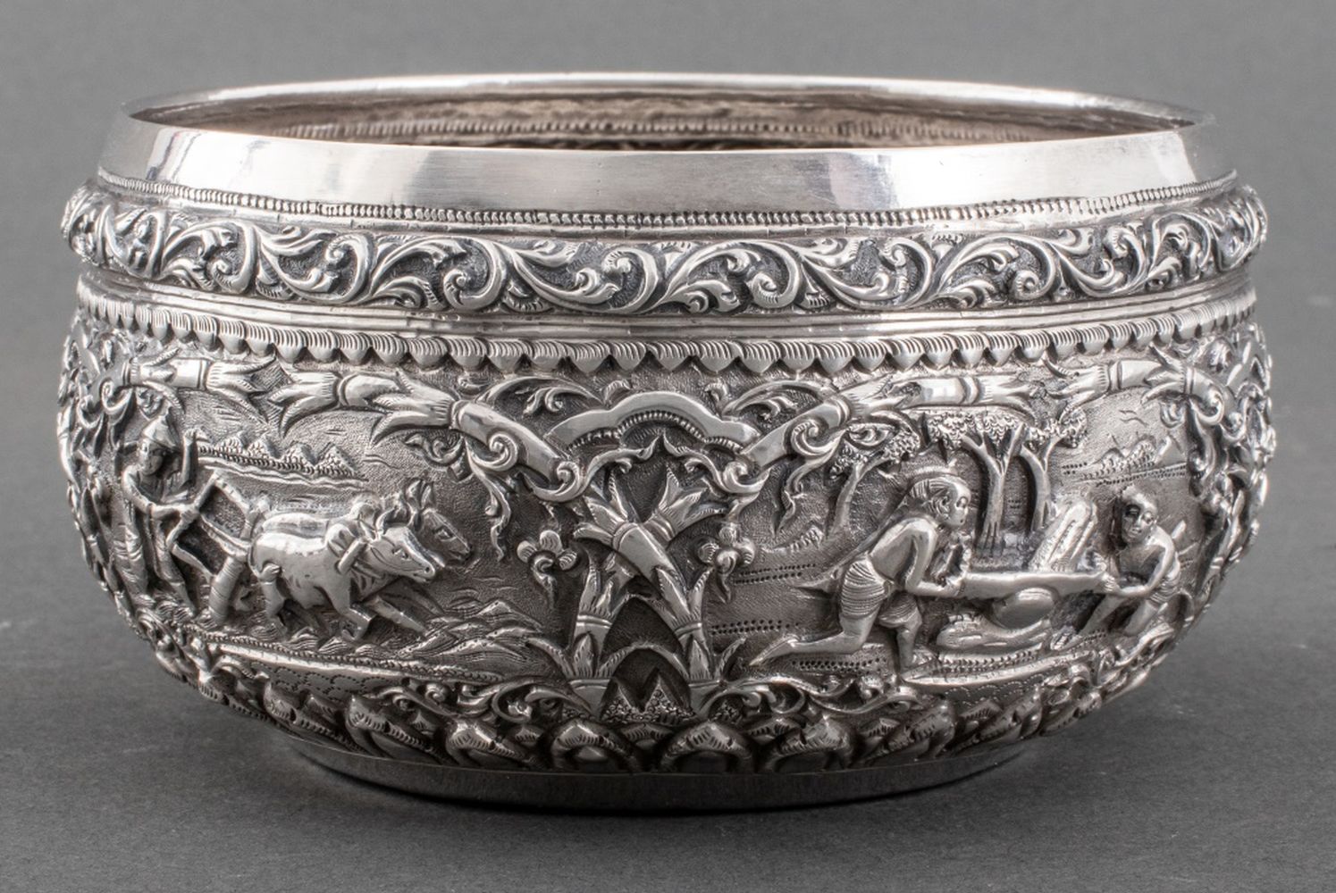 BURMESE REPOUSSE SILVER THABEIK